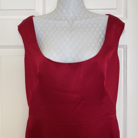 100% Silk Gown, size 8 - Picture 3 of 15